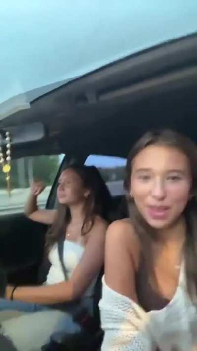 Black Men Love You Beautiful White Queens Even More‼️👸🏻👸🏻😍