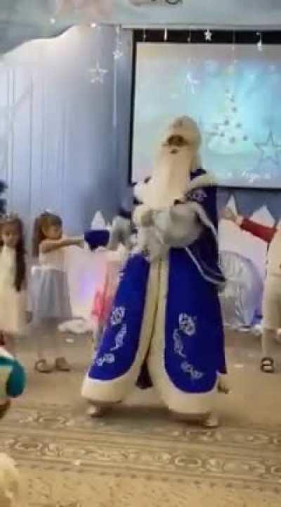 Начинаем отмечать!