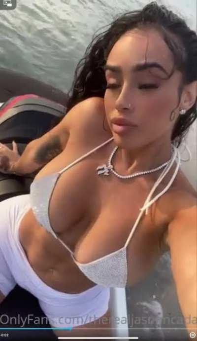 What a body!!! Look at those tits hang!!!