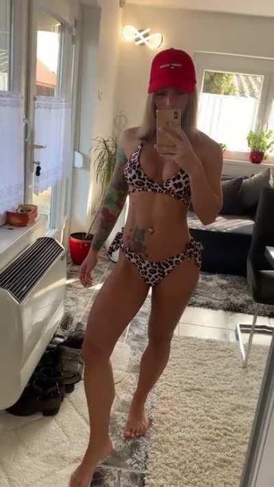 Sagittarina (@sagittarinaofficial)