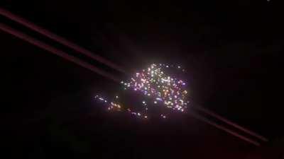 Some more footage of this odd but beautiful graphical glitch I've been getting since 10.0.2. Pretty colours!