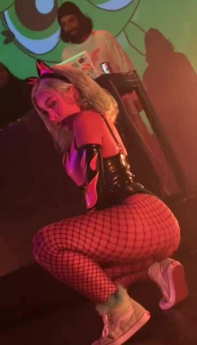 A Doja Cat concert would be fun