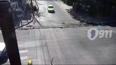 Convicted killer crashes a taxi 15 minutes after stabbing the driver to death and placing his body in the passenger seat, goes on to steal a different car and gets caught later that day