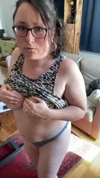 Can I be your favorite MILF?