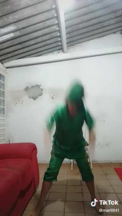 Mamaco precisa comer leitinho tbm