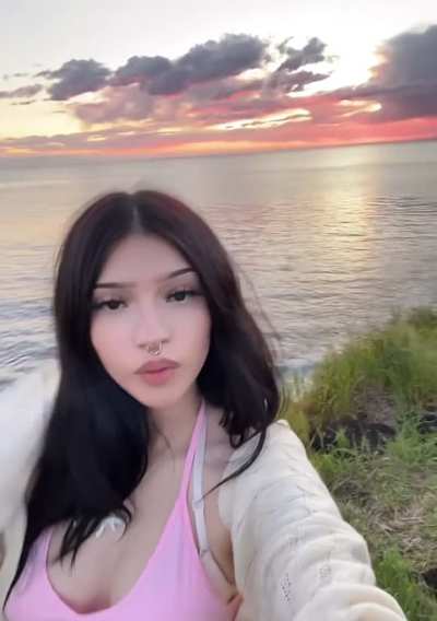 u_AR02200 - Video #2564