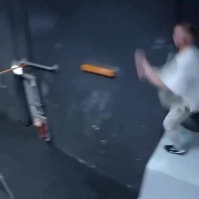 HMRB while I do some parkour