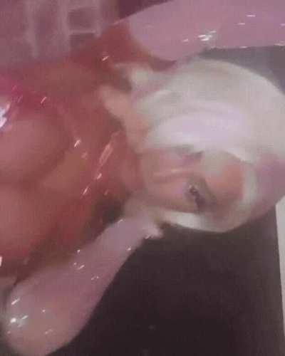 ❤️❤️❤️ nikita dragun 👙👙👙 knows how to make an entrance 🍑🍑