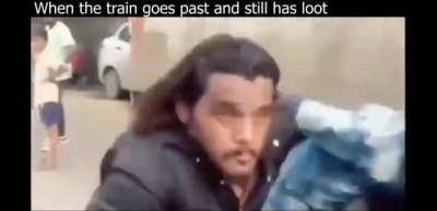 When the train on worlds edge goes past and you notice it still has loot!