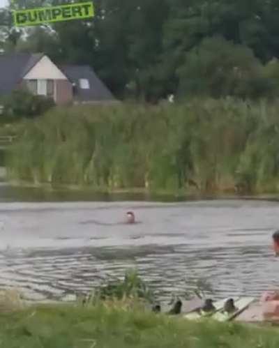 Понятно почему мужики живут меньше