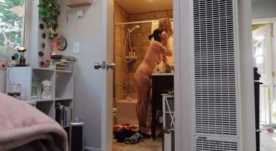 does watching me make you wanna fuck me? (fuckdoll)