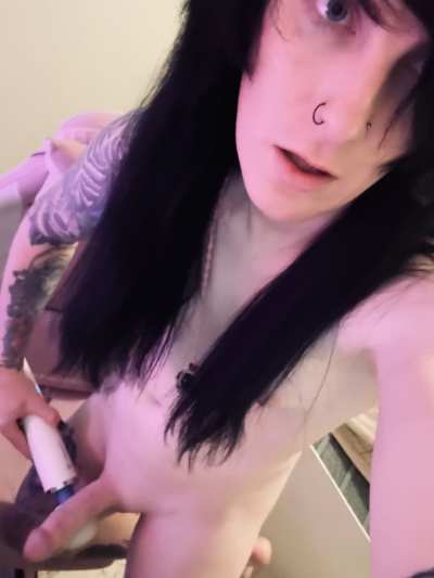 Your fav emo lady femboy x