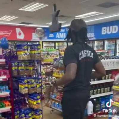 How the twins be 💀