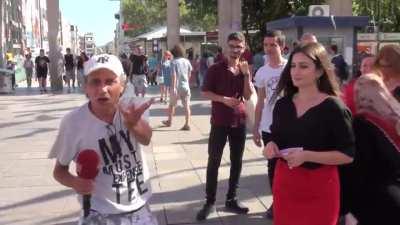 Gelmiş geçmiş en iyi sokak röportajı net budur.