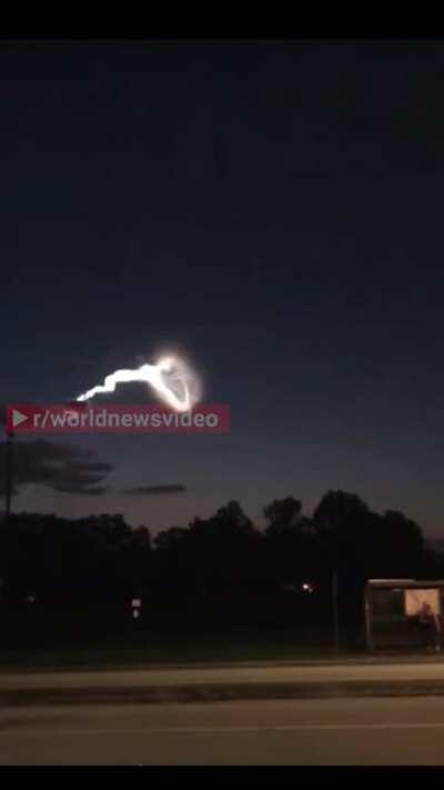 “Please tell me I am not the only one seeing this.”