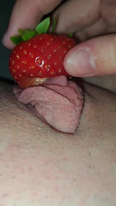 So horny i had to fuck a strawberry