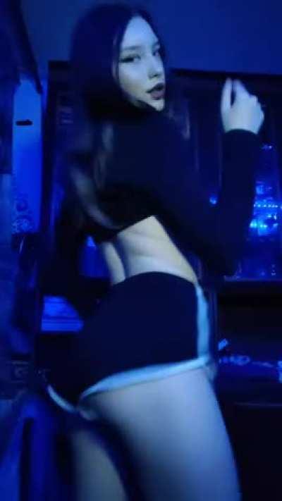 Would you cum on my 18yo ass or tits?