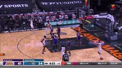 [Highlight] Caruso needed a GPS to find Cole Anthony after this crossover!