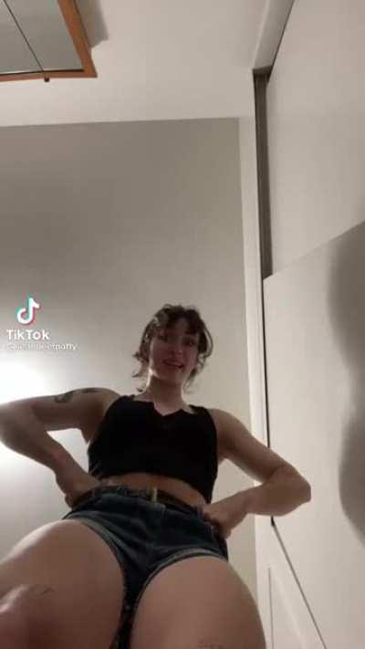 Señor ogro, ella está fuerte y definida 😳