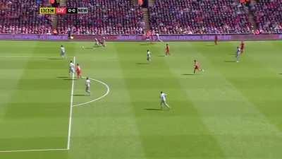 Throwback to Suarez’s outrageous disallowed lob for what would've been the PL record 32nd goal of the season