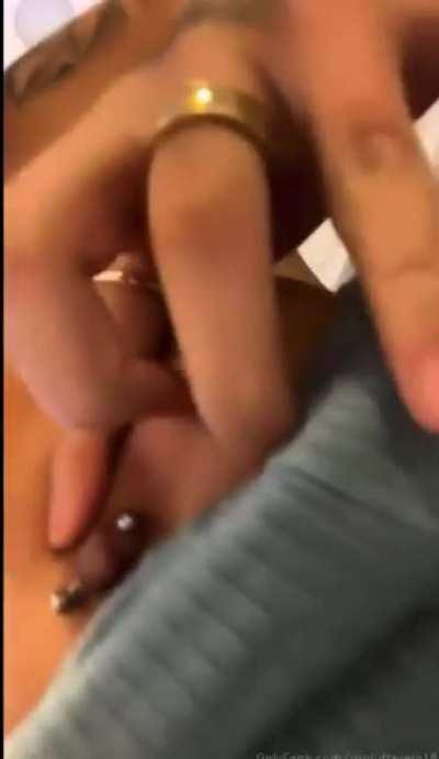 Go enjoy her titties😍 don’t miss it link in comment🔥👇