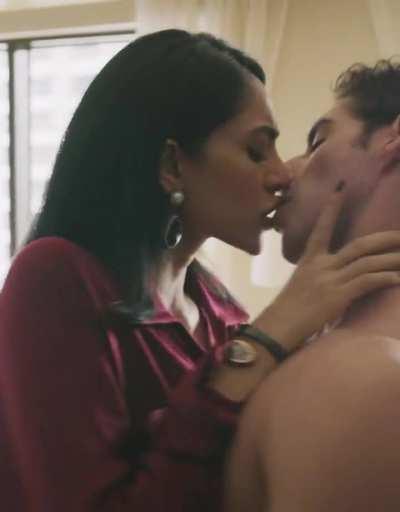 Sobhita Dhulipala [Made In Heaven - Season 2 Episode 6]