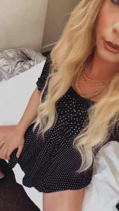 Well... it's not gunna suck itself 🤷🏼‍♀️