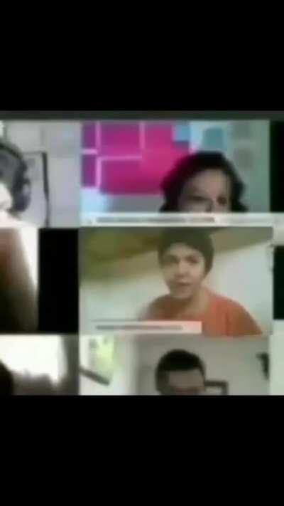 When haces tus momos en clase online