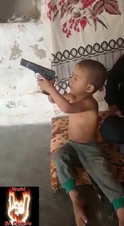 Idiot with kids & guns.