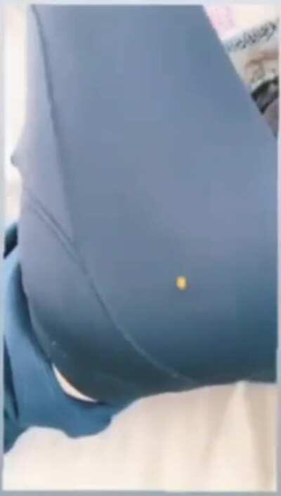 A zoomed in version, since she cheated us of a full size vid 😒