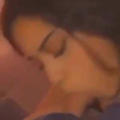 Hübsche Iranerin bläst 