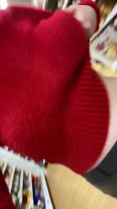 I’ve been flashing my big naturals since I turned 18