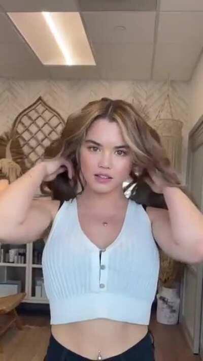 She’s so beautiful 🥰