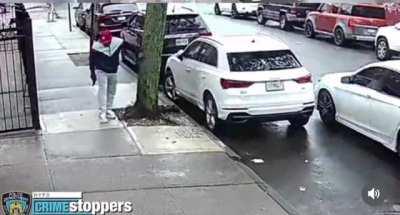 old head shenanigans 👴🏾 🤦🏾‍♂️ grandpa missed every shot 🤣 he even put on a glove for this🤦🏾‍♂️