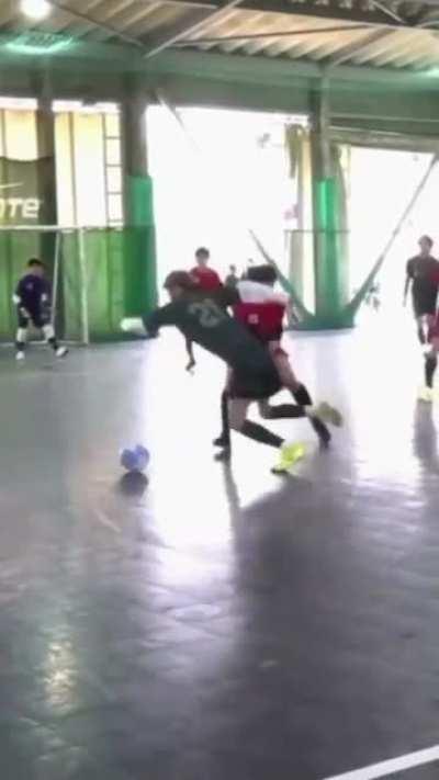 Awesome Feint 👀🔥 IG: takato.niioka21, 7futsal