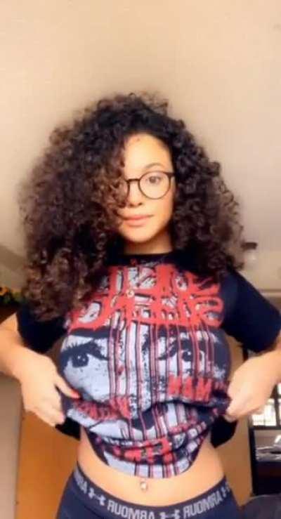 Don't tell me shit about her it 9 Time out of 10 her posing to give herself cloud