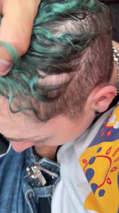 My boyfriend gets so horny he has to pull over and choke me with his dick