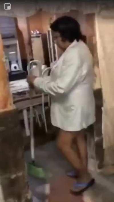 descongelaram o rei mais cedo