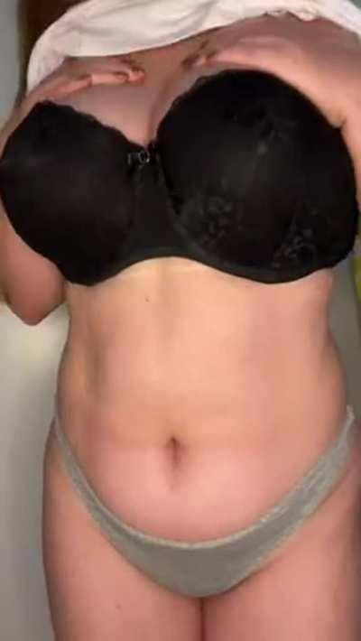 My boyfriend left me for a girl with a flatter tummy… hope i'm appreciated here