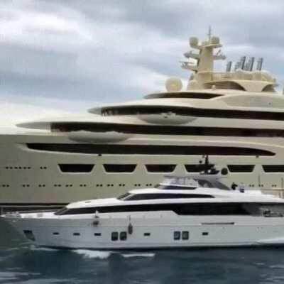 Millionaire vs Billionaire