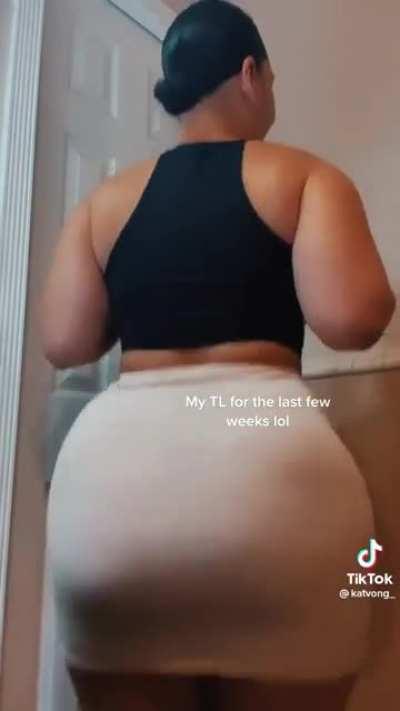 Kat Vongs ass is tooo loud