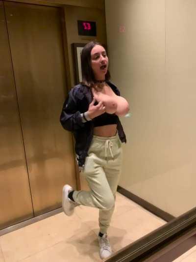 I love giving dads boners when I walk by