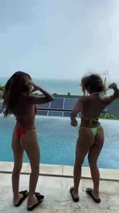 How to welcome your neighbours properly