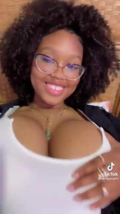 wavyykaylin 🍒🍒