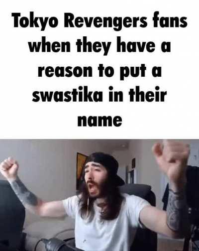 Mom I swear im not a nazi 😭