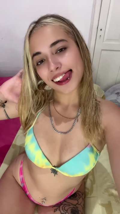 your insatiable lebanese girl