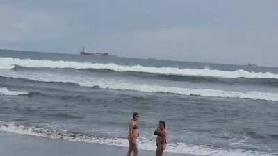 More tummy rub and belly button fingering