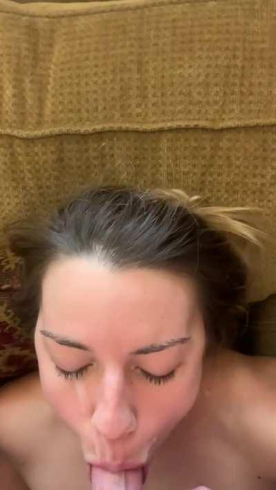 I took a huge cumshot and came right after!