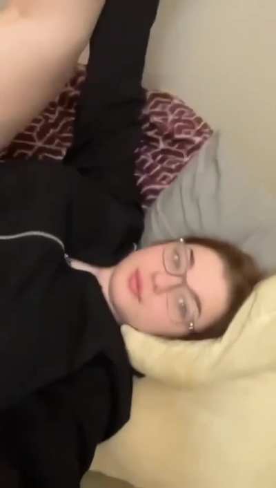 Hi to the 3 people who will see this 🥰