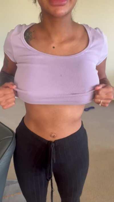 Suck my nipplesâ¦ and Iâll call you daddy x